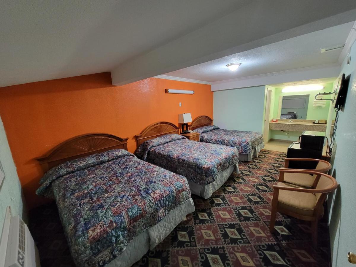 Eddy'S Motel Плезантон Екстер'єр фото